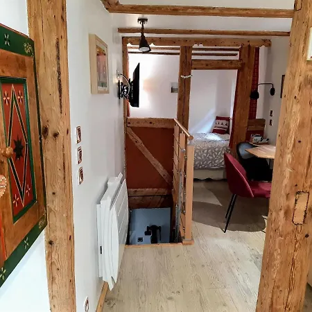 Charmante Maisonnette Alsacienne Avec Terrasse, Climatisation Et Alcove Pres De Colmar - Fr-1-744-8 *